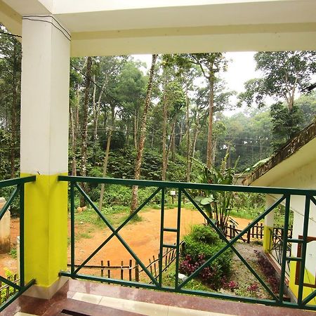 Oyo 4651 Woodpecker Resort Munnar Exterior photo